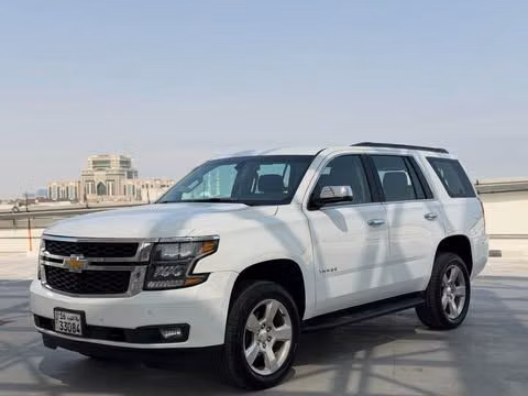 مستعملة ⁦Chevrolet Tahoe رابعاً، 6.2 l، 2019⁩ في في الكويت, الفروانية من MARBEYA MOTORS، اللون أبيض.  | AUTO.AE | إعلان #286724