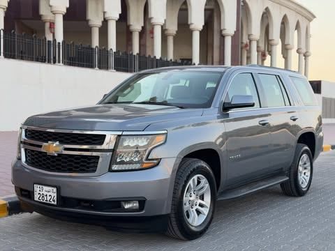 مستعملة ⁦Chevrolet Tahoe رابعاً، 5.3 l، 2020⁩ في في الكويت, الفروانية من MARBEYA MOTORS، اللون رمادي.  | AUTO.AE | إعلان #286905