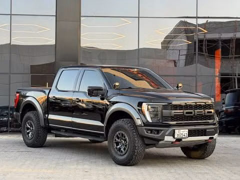 مستعملة ⁦Ford F-150 الرابع عشر، 3.5 l، 2022⁩ في في الكويت, الفروانية من ALSALEEM MOTORS، اللون أسود.  | AUTO.AE | إعلان #289772