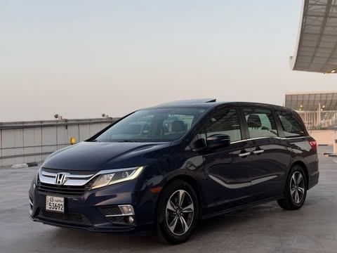 Used ⁦Honda Odyssey V Facelift, 2.4 l, 2018⁩ in Kuwait, Al Farwānīyah by MARBEYA MOTORS, Navy Blue color.  | AUTO.AE | Listing #287325