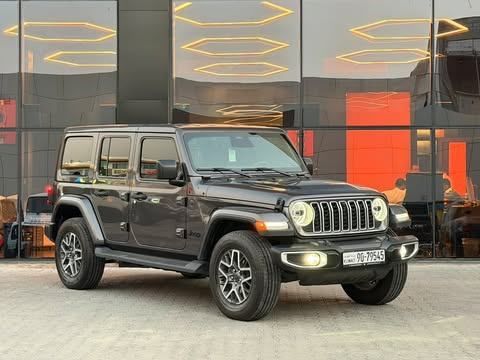 Подержанный ⁦Jeep Wrangler IV (JL) Рестайлинг, 2.0 л, 2025⁩ в Кувейт, Аль-Фарванийя от ALSALEEM MOTORS Черный цвет.  | AUTO.AE | Объявление #289511