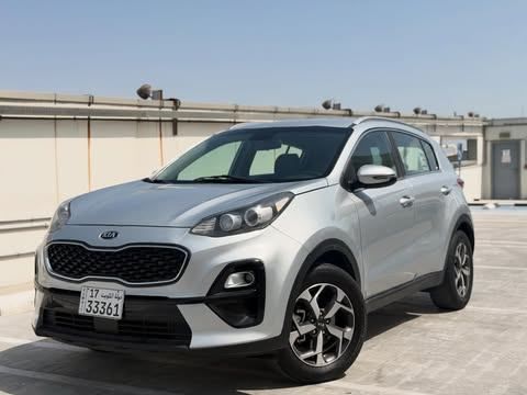 Used ⁦Kia Sportage IV Facelift, 2.0 l, 2020⁩ in Kuwait, Al Farwānīyah by MARBEYA MOTORS, Silver color.  | AUTO.AE | Listing #286753
