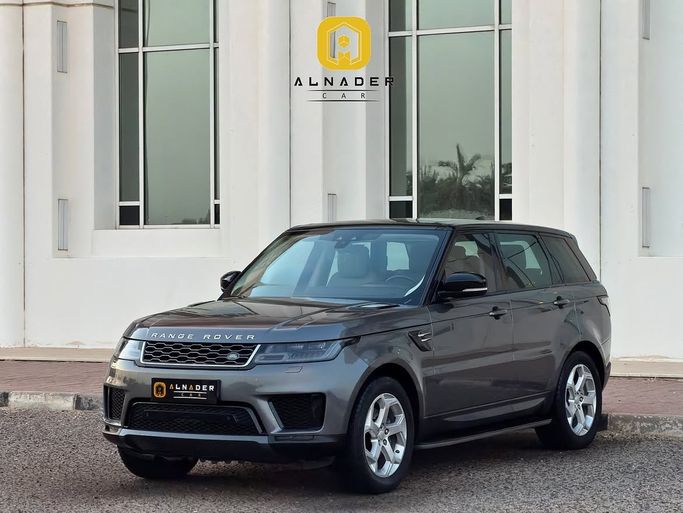 Used ⁦Land Rover Range Rover Sport P340 II (L494) Facelift, 3.0 l, 2018⁩ in Kuwait, Al Farwānīyah by ALNADER CAR, Grey color.  | AUTO.AE | Listing #287232