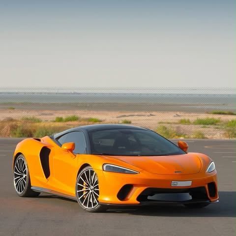 مستعملة ⁦McLaren GT، 4.0 l، 2023⁩ في في الكويت, الفروانية من ALSALEEM MOTORS، اللون برتقالي.  | AUTO.AE | إعلان #289307