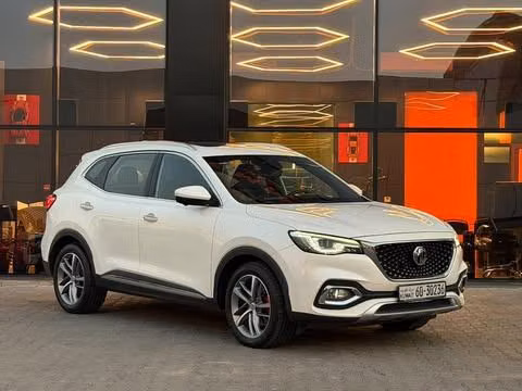 مستعملة ⁦MG HS I، 2.0 l، 2021⁩ في في الكويت, الفروانية من ALSALEEM MOTORS، اللون أبيض.  | AUTO.AE | إعلان #289513