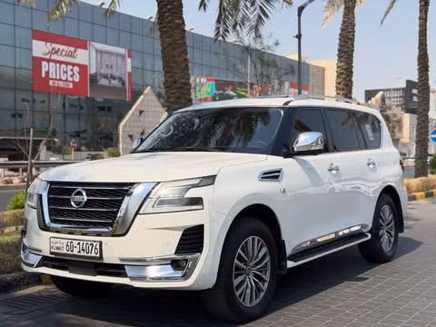 مستعملة ⁦Nissan Patrol عملية فيس ليفت VI (Y62) 2، 5.6 l، 2020⁩ في في الكويت, الفروانية من MARBEYA MOTORS، اللون أبيض.  | AUTO.AE | إعلان #287044