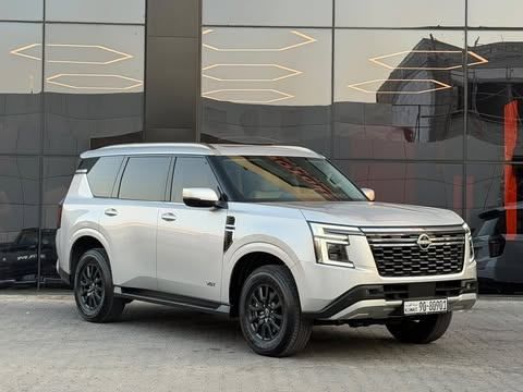 مستعملة ⁦Nissan Patrol سابعاً (Y63)، 3.8 l، 2025⁩ في في الكويت, الفروانية من ALSALEEM MOTORS، اللون أبيض.  | AUTO.AE | إعلان #289803