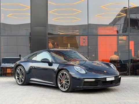 مستعملة ⁦Porsche 911 Carrera ثامناً (992)، 3.0 l، 2020⁩ في في الكويت, الفروانية من ALSALEEM MOTORS، اللون أزرق داكن.  | AUTO.AE | إعلان #289508