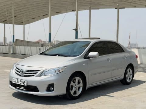Подержанный ⁦Toyota Corolla X (E140, E150) Рестайлинг, 1.8 л, 2013⁩ в Кувейт, Аль-Фарванийя от MARBEYA MOTORS Серебристый цвет.  | AUTO.AE | Объявление #286960