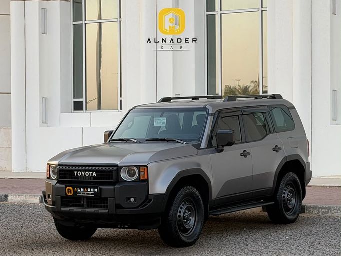 مستعملة ⁦Toyota Land Cruiser Prado سلسلة 250، 2.4 l، 2024⁩ في في الكويت, الفروانية من ALNADER CAR، اللون برونزي.  | AUTO.AE | إعلان #287251