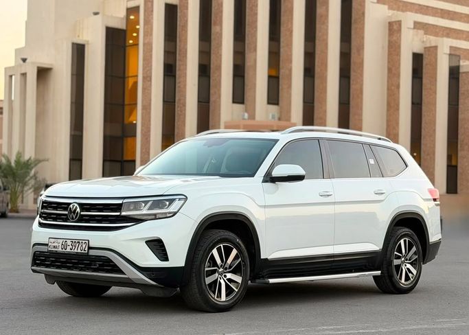 Used ⁦Volkswagen Teramont I Facelift, 3.6 l, 2021⁩ in Kuwait, Al Farwānīyah by EYAD MOTORS, White color.  | AUTO.AE | Listing #289521