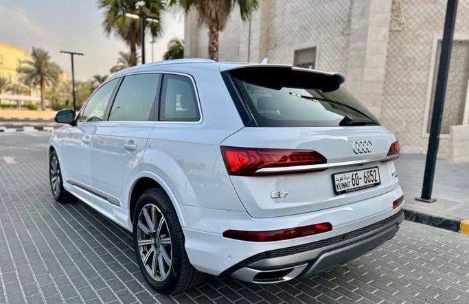 Подержанный Audi Q7 55 TFSI II (4M) Рестайлинг, 3.0 л, 2021 в Кувейт, Кувейт-Сити от PENTAGON CARS Белый цвет. Other | AUTO.AE | Объявление #295767 — фото 5 из 7