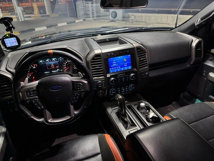 مستعملة Ford F-150 الثالث عشر، 3.5 لتر، 2018 في الكويت، مدينة الكويت من MANART ALNAHRIN، اللون رمادي.  | AUTO.AE | إعلان #295680 — صورة 10 من 10
