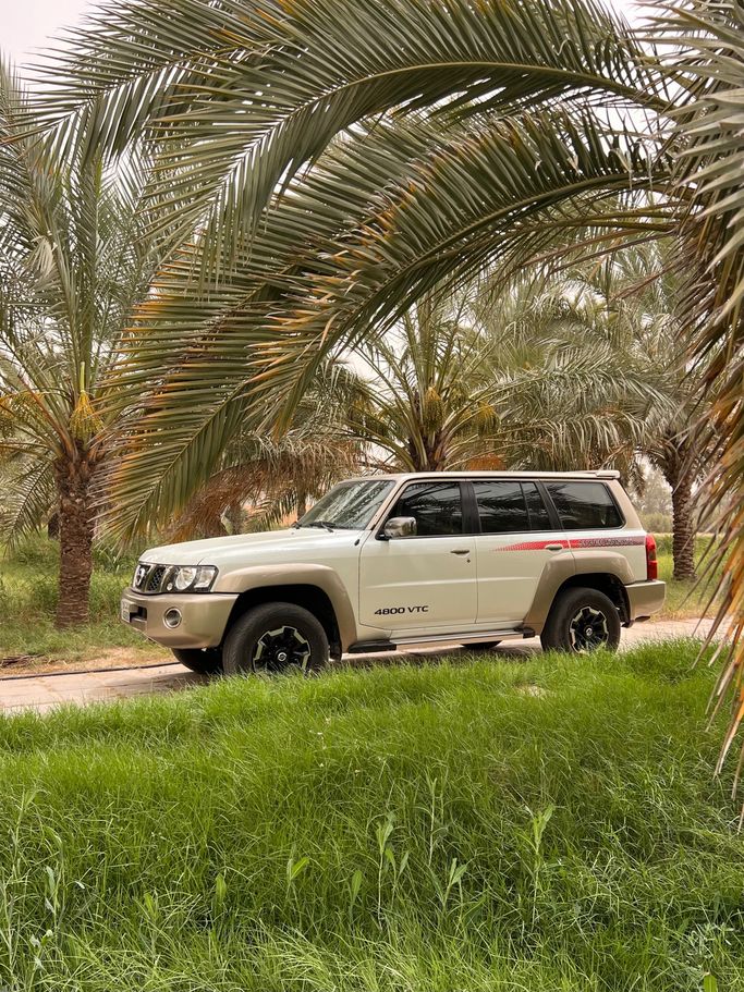 مستعملة Nissan Patrol عملية فيس ليفت V (Y61), 4.8 l, 2022 في في الكويت, مدينة الكويت، اللون أبيض. مواصفات الخليج | AUTO.AE | إعلان #275781