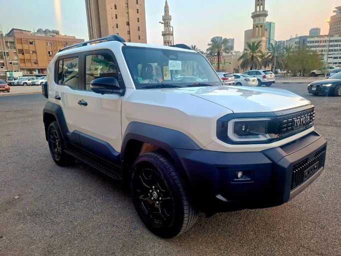 جديدة Toyota Land Cruiser FJ، 2.7 لتر، 2027 في الكويت، مدينة الكويت من LEGEND CARS، اللون أبيض.  | AUTO.AE | إعلان #295965 — صورة 2 من 11
