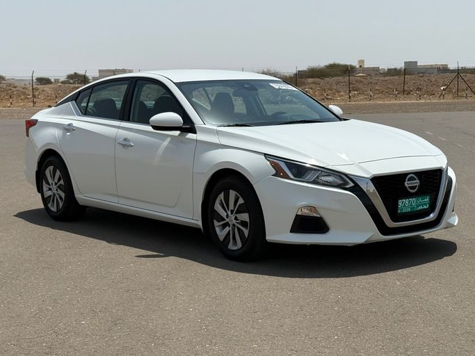 Подержанный ⁦Nissan Altima VI (L34), 2.5 л, 2021⁩ в Оман, Аль-Бурайми от معرض العيسائي للسيارات Белый цвет. GCC | AUTO.AE | Объявление #284093