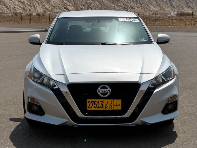 Подержанный ⁦Nissan Altima VI (L34), 2.5 л, 2020⁩ в Оман, Аль-Бурайми от معرض العيسائي للسيارات Серебристый цвет. GCC | AUTO.AE | Объявление #284098
