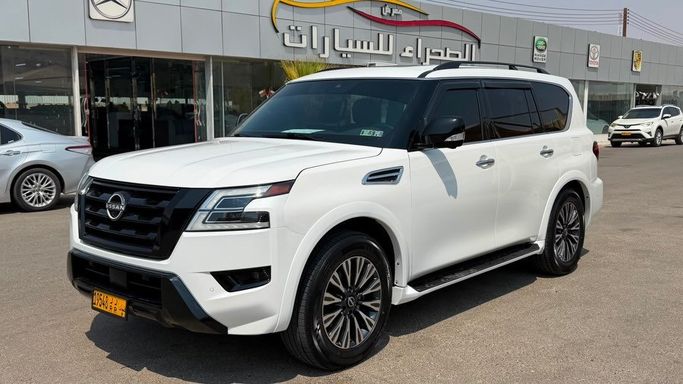 مستعملة Nissan Armada فيس ليفت الثاني, 5.6 l, 2023 في في عمان, البريمي من معرض الصحراء للسيارات ، اللون أبيض.  | AUTO.AE | إعلان #282843