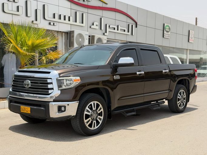مستعملة ⁦Toyota Tundra فيس ليفت الثاني، 5.7 l، 2019⁩ في في عمان, البريمي من معرض الصحراء للسيارات ، اللون بني.  | AUTO.AE | إعلان #282916
