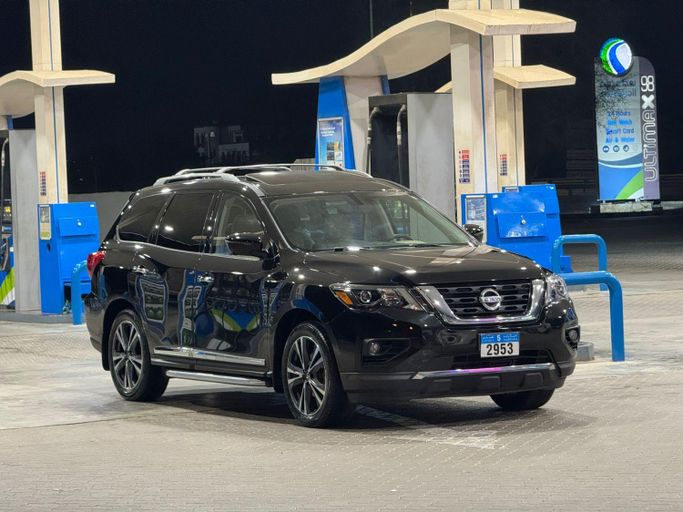 مستعملة Nissan Pathfinder فيس ليفت IV, 3.5 l, 2019 في في عمان, الخابورة من ابو حمد، اللون أسود. مواصفات الخليج | AUTO.AE | إعلان #273853