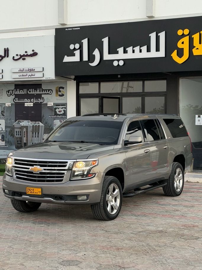 Подержанный Chevrolet Suburban XI, 5.3 л, 2017 в Оман, Барка’ от AL EMLAQ CARS Серый цвет.  | AUTO.AE | Объявление #256734