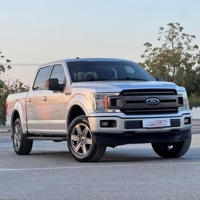 مستعملة Ford F-150 الثالث عشر, 3.5 l, 2018 في في عمان, بركاء من SS CARS، اللون فضي. المواصفات الأمريكية | AUTO.AE | إعلان #252998