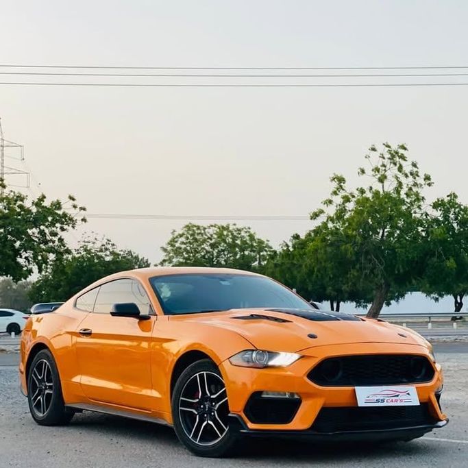 Подержанный Ford Mustang VI Рестайлинг, 5.0 л, 2018 в Оман, Барка’ от SS CARS Оранжевый цвет. Американская | AUTO.AE | Объявление #252985