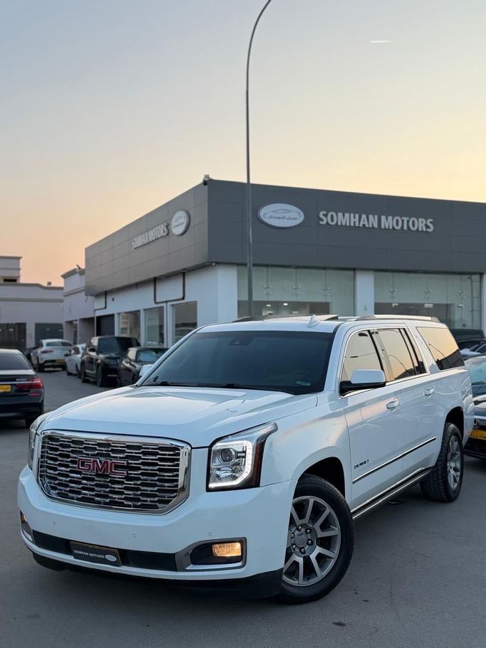 مستعملة GMC Yukon XL IV (GMT K2UG), 6.2 l, 2018 في في عمان, بركاء من SOMHAN MOTORS، اللون أبيض. مواصفات الخليج | AUTO.AE | إعلان #255216