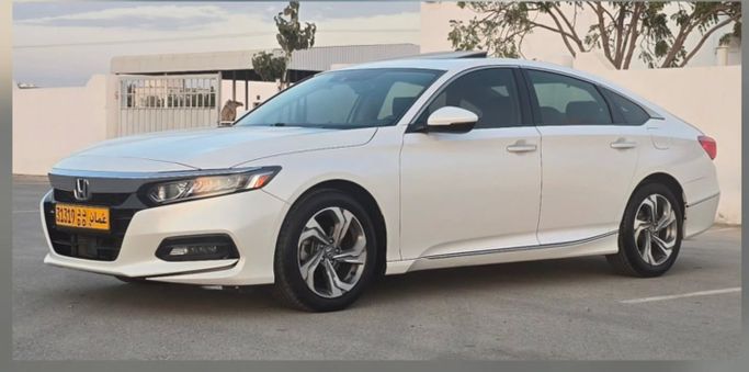 مستعملة Honda Accord X, 1.5 l, 2020 في في عمان, بركاء من AL SUBHI SHOWROOM، اللون أبيض. أخرى | AUTO.AE | إعلان #255056