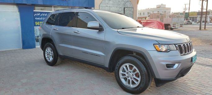 Подержанный Jeep Grand Cherokee IV (WK2) Рестайлинг, 3.6 л, 2020 в Оман, Барка’ от ABU NEBRAS AL FARSI Серебристый цвет. GCC | AUTO.AE | Объявление #255024