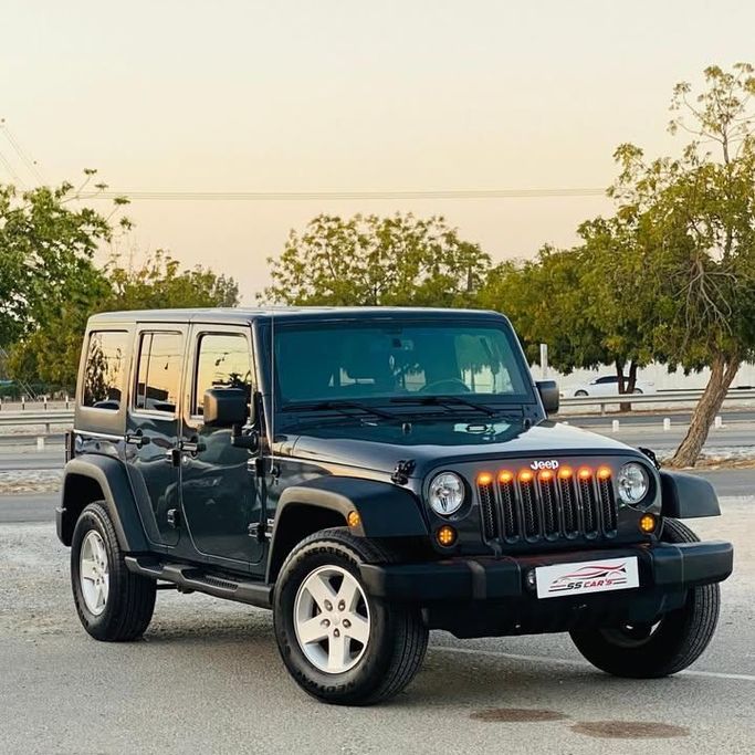 مستعملة Jeep Wrangler III (JK), 3.6 l, 2017 في في عمان, بركاء من SS CARS، اللون أسود. المواصفات الأمريكية | AUTO.AE | إعلان #253038