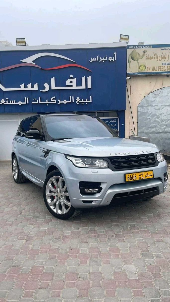 مستعملة Land Rover Range Rover Sport SVR II (L494), 5.0 l, 2014 في في عمان, بركاء من ABU NEBRAS AL FARSI، اللون أزرق فاتح. مواصفات الخليج | AUTO.AE | إعلان #255025