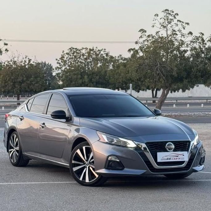 مستعملة Nissan Altima السادس (L34), 2.5 l, 2019 في في عمان, بركاء من SS CARS، اللون رمادي. مواصفات الخليج | AUTO.AE | إعلان #252996