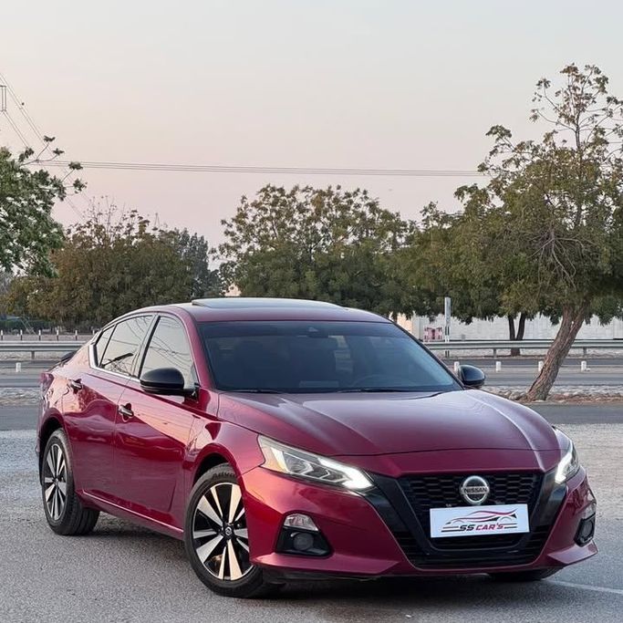 مستعملة Nissan Altima السادس (L34), 2.5 l, 2019 في في عمان, بركاء من SS CARS، اللون خمري. مواصفات الخليج | AUTO.AE | إعلان #252997