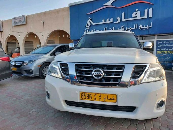 مستعملة Nissan Patrol عملية فيس ليفت VI (Y62), 5.6 l, 2015 في في عمان, بركاء من ABU NEBRAS AL FARSI، اللون أبيض. مواصفات الخليج | AUTO.AE | إعلان #255023