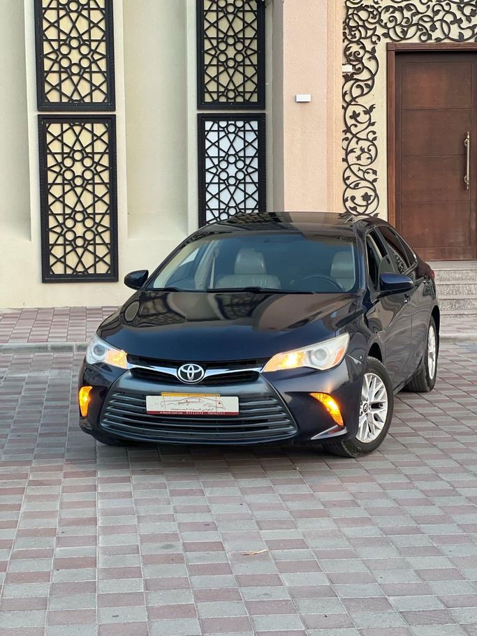 Подержанный Toyota Camry VII (XV50) Рестайлинг 2, 2.5 л, 2017 в Оман, Барка’ от AL BALUSHI Тёмно-синий цвет. Американская | AUTO.AE | Объявление #252218