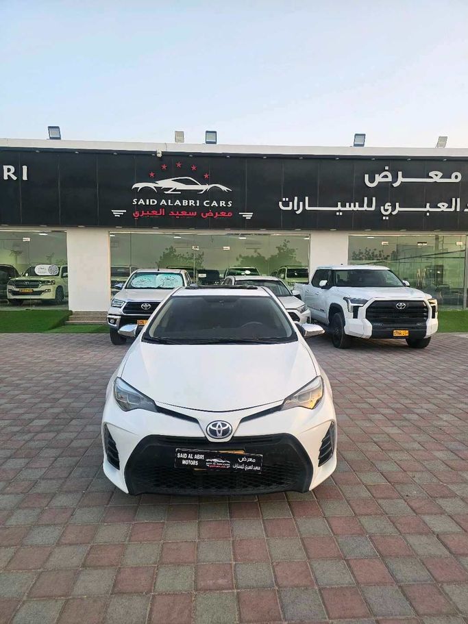 مستعملة Toyota Corolla XI (E160, E170, E170, E180) فيس ليفت 1, 1.8 l, 2016 في في عمان, بركاء من SAID AL ABRI CARS، اللون أبيض.  | AUTO.AE | إعلان #255214