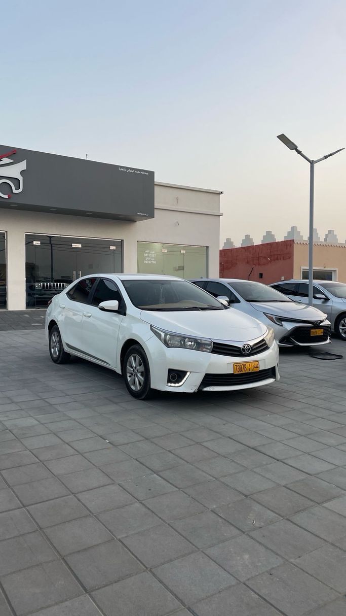 مستعملة Toyota Corolla XI (E160، E170، E180), 1.6 l, 2015 في في عمان, بركاء من ABDULLA AL BALUSHI CARS، اللون أبيض. مواصفات الخليج | AUTO.AE | إعلان #255366