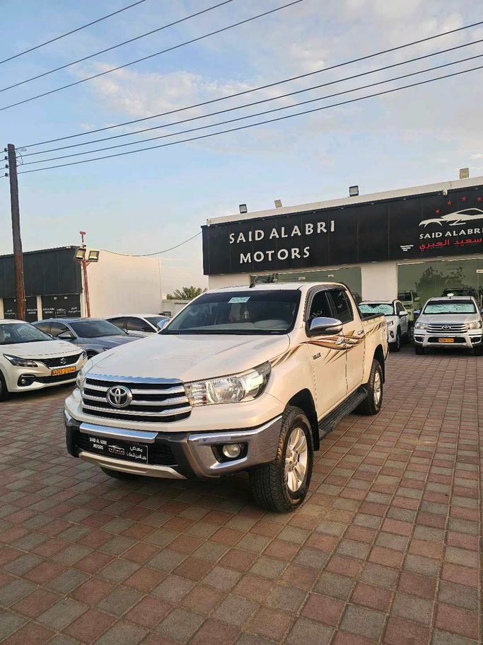 Подержанный Toyota Hilux VIII, 2.7 л, 2017 в Оман, Барка’ от SAID AL ABRI CARS Белый цвет. GCC | AUTO.AE | Объявление #255233