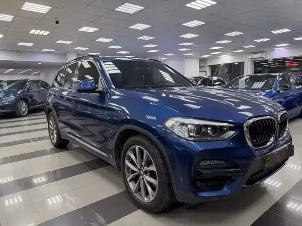 مستعملة BMW X3 30i xDrive III (G01), 2.0 l, 2020 في في عمان, المسكات عنب طيب الشذا من CLASSIC CAR، اللون أزرق. مواصفات الخليج | AUTO.AE | إعلان #253820