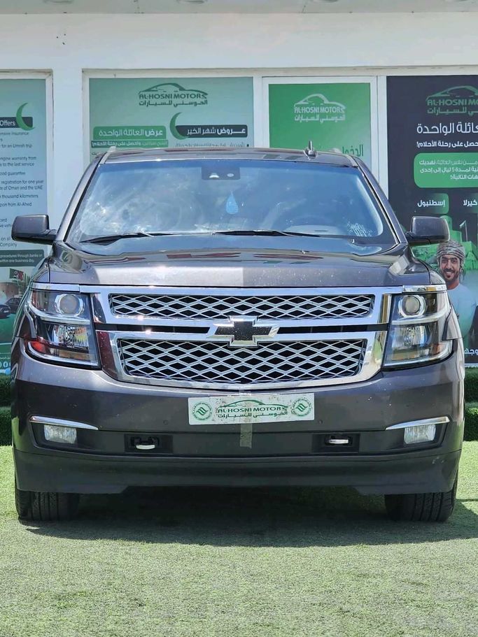 Подержанный Chevrolet Tahoe IV, 5.3 л, 2017 в Оман, Маскат от AL HOSNI MOTORS Коричневый цвет. Американская | AUTO.AE | Объявление #251069