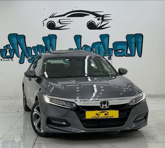 Подержанный Honda Accord X Рестайлинг, 1.5 л, 2020 в Оман, Маскат от DIPLOMAT CARS Серый цвет. Американская | AUTO.AE | Объявление #250212