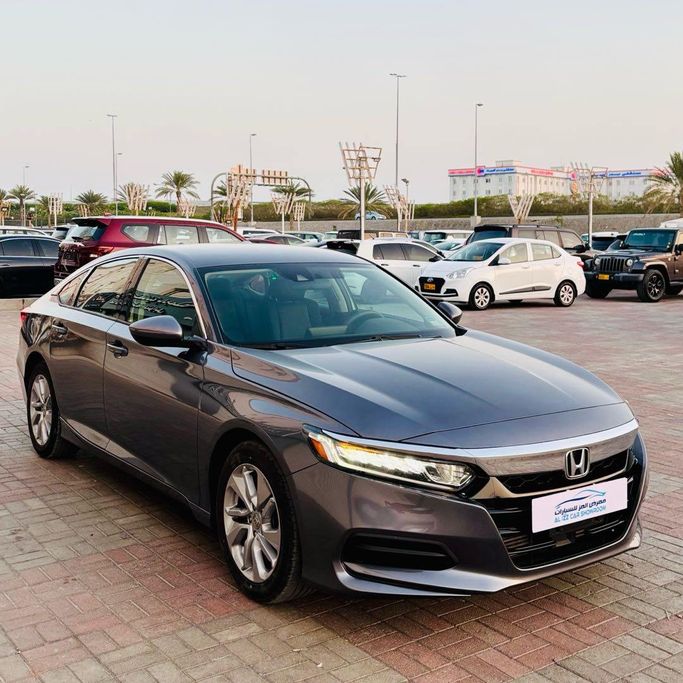 مستعملة Honda Accord فيس ليفت X, 2.0 l, 2020 في في عمان, المسكات عنب طيب الشذا من AL IZZ CAR SHOWROOM، اللون رمادي. أخرى | AUTO.AE | إعلان #255661