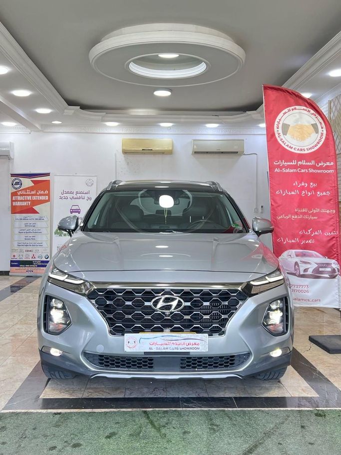 مستعملة Hyundai Santa Fe رابعاً, 2.0 l, 2020 في في عمان, المسكات عنب طيب الشذا من AL SALAM CARS SHOWROOM، اللون فضي. مواصفات الخليج | AUTO.AE | إعلان #253616