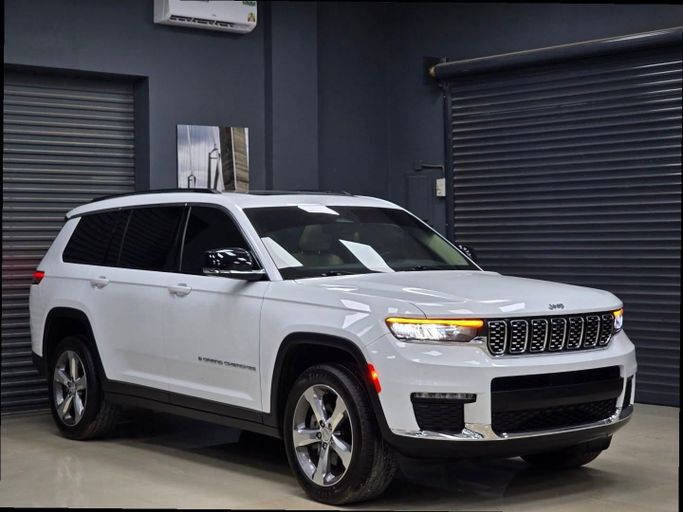 Подержанный Jeep Grand Cherokee IV (WK2) Рестайлинг, 3.6 л, 2022 в Оман, Маскат от CARZONE Белый цвет. Other | AUTO.AE | Объявление #250254