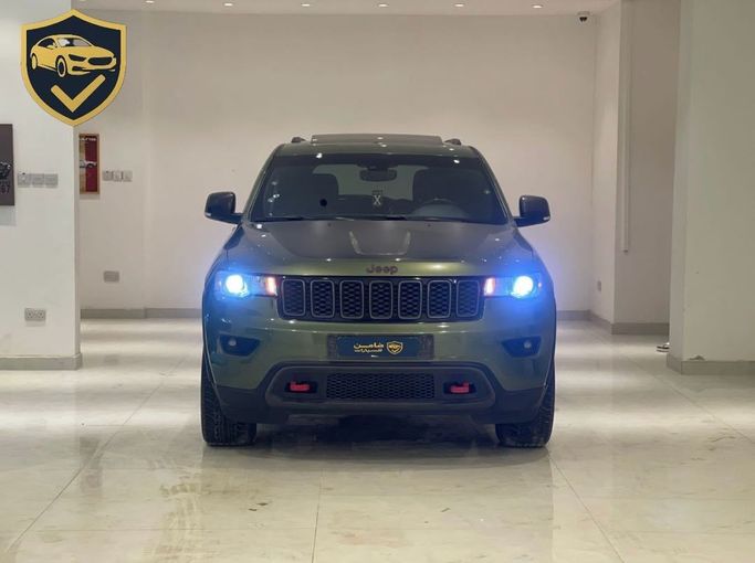 Подержанный Jeep Grand Cherokee IV (WK2) Рестайлинг, 3.6 л, 2020 в Оман, Маскат от Damin Motors Зеленый цвет.  | AUTO.AE | Объявление #255433