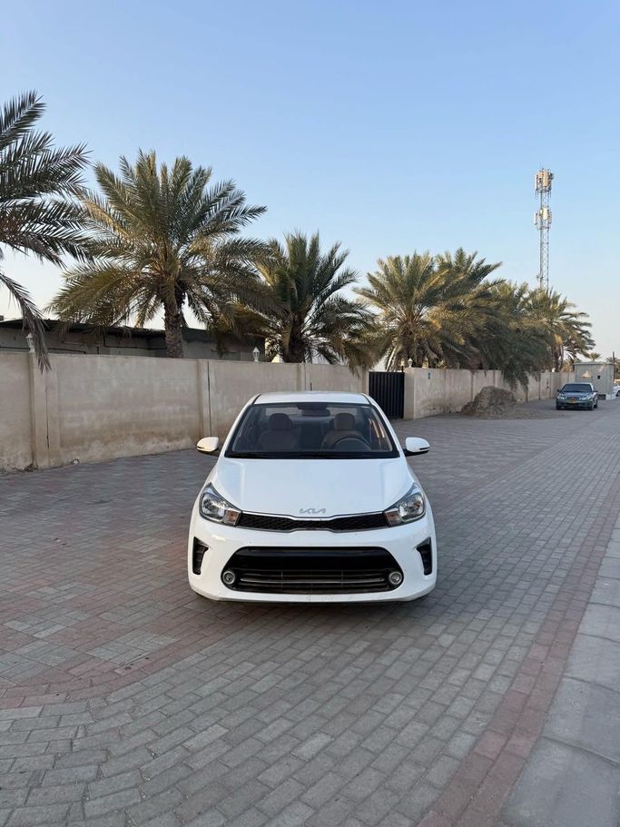 مستعملة Kia Pegas, 1.4 l, 2022 في في عمان, المسكات عنب طيب الشذا من AL MOUJ CARS، اللون أبيض. مواصفات الخليج | AUTO.AE | إعلان #251622