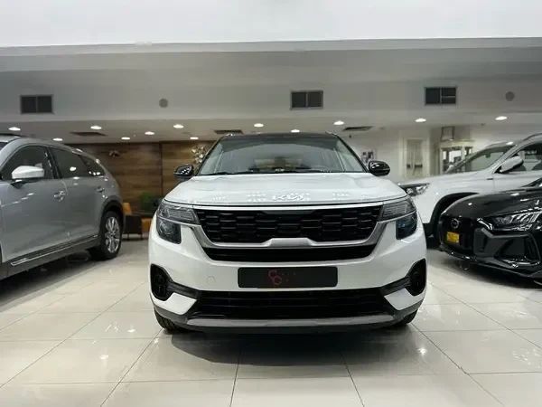 مستعملة Kia Seltos I, 1.6 l, 2022 في في عمان, المسكات عنب طيب الشذا من CLASSIC CAR، اللون أبيض. مواصفات الخليج | AUTO.AE | إعلان #254334