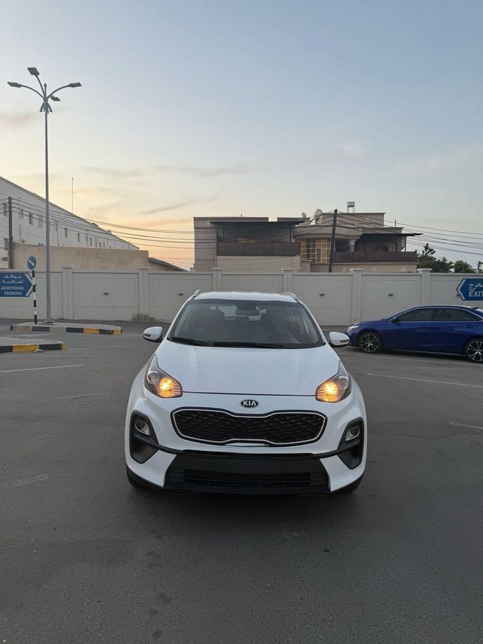 Used Kia Sportage IV Facelift, 2.4 l, 2022 in Oman, Muscat by AL MOUJ CARS, White color. GCC Specs | AUTO.AE | Listing #251625