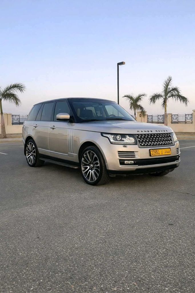 مستعملة Land Rover Range Rover P340 رابعاً, 3.0 l, 2014 في في عمان, المسكات عنب طيب الشذا من 111 motors، اللون بيج. مواصفات الخليج | AUTO.AE | إعلان #250715